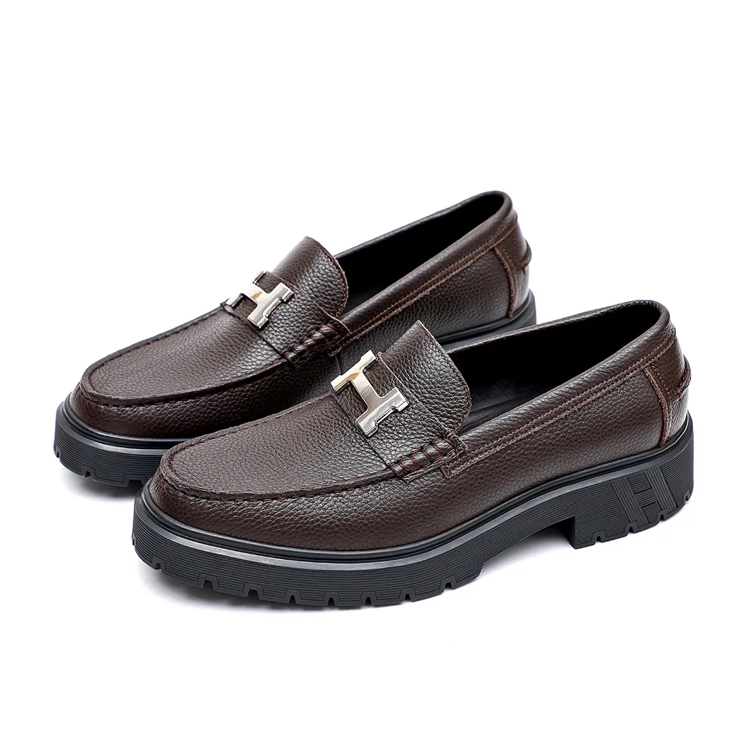 Men's shoes 💰700 💐[HERMES] popular men's shoes counter original items! The world's top brands...Luxury quality...//Fashion and high-end footwear 👍💪🏻...give you a low-key luxury comfort experience👍. The upper is made of pure Italian-imported original top-layer pebbled cowhide. Sweat-absorbent cowhide leather lining. Comfortable and breathable. The original rubber-plastic flower foam light outsole is high-end and classy. Luxurious and noble!! .. OEM factory shipment [Hug] stall.. Original plate. Welcome to taste..39-45 (38.45.46🉑️Customized)